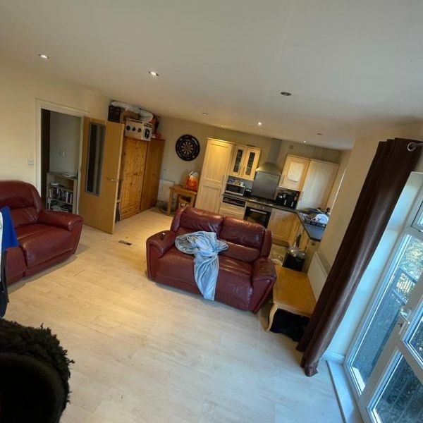 Flat 6 Grace Dieu Court - New to the marketLoughborough - Photo 1