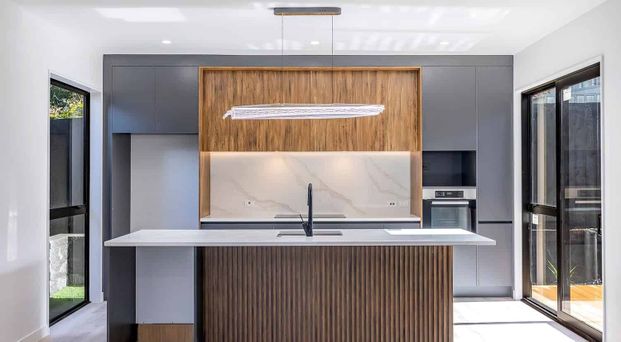 Luxury 4BR Home in Chatswood! - Photo 1