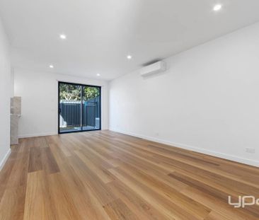 Brand-New Luxury Living in the Heart of St Albans - Photo 1