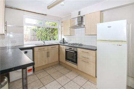 Park Villas, Blackshaw Road, London, SW17 0DD - Photo 4