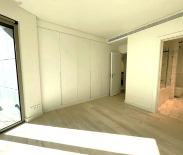 Fantástico apartamento com jardim e piscina, no centro de Cascais - Photo 2