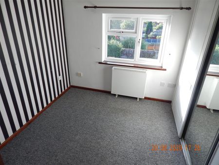 Mason Road, Redditch - Photo 2
