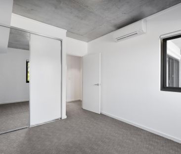 74/59 Breaksea Drive - Photo 2