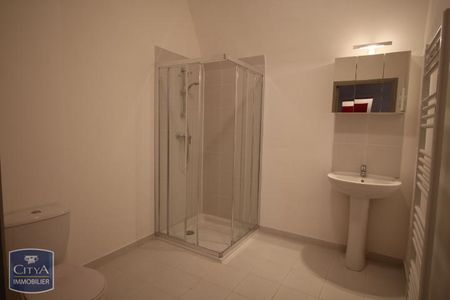 Location Appartement 2 pièces 53m² CAMBRAI 59400 - Photo 4