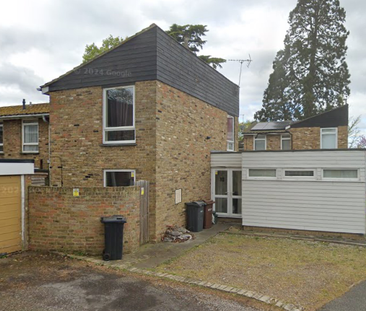 Homefield Close - Photo 1