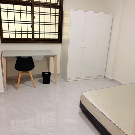 3 Bedroom HDB_FOUR_ROOM at Bukit Merah - Photo 4