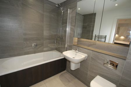 Middlewood Locks, Lockside Lane, M5 - Photo 4