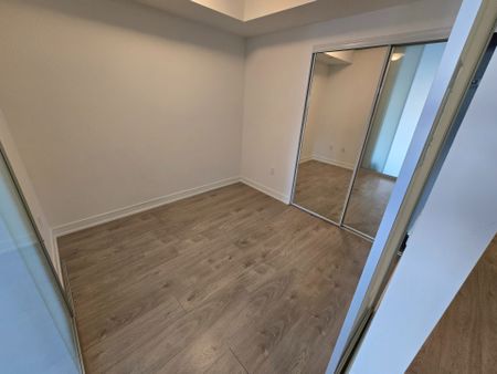 For Lease - 50 Wellesley Street Unit# 806, Toronto, Ontario - Photo 2