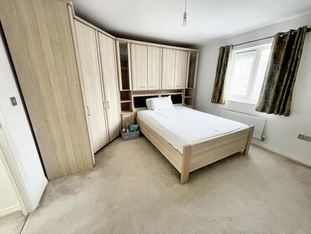 3 bedroom terraced house to rent - Photo 3