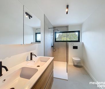 Instapklare woning met tuin en ruime garage - Foto 5