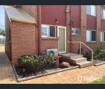 3/30 Queens Terrace, Inverell, NSW 2360 - Photo 1