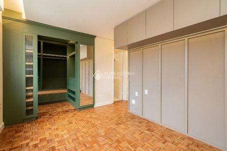 Cobertura com 2 quartos e 170m² para alugar em Rio Branco, Porto Alegre. - Foto 2