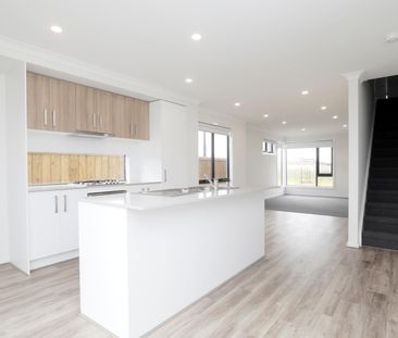 18 Merindah Boulevard, Deanside VIC 3336 - Photo 2