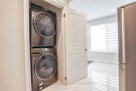 For Lease - 105 Brimorton Drive Unit# Main, Toronto, Ontario - Photo 5