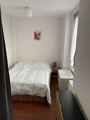 Location Appartement 1 pièce 21m² - Photo 2
