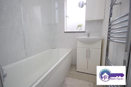 1 Bedroom Room in Flat Share To Rent - Photo 3