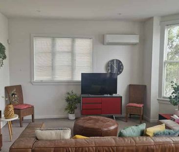 FULLY FURNISHED - Photo 4