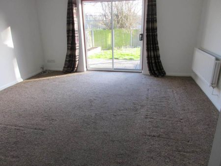 3 bedroom detached house to rent - Photo 2