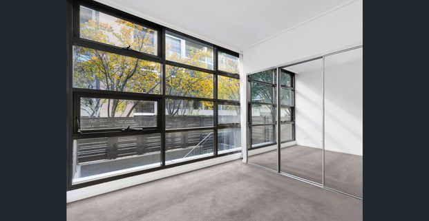 Well kept apartment in desirable location - Photo 1