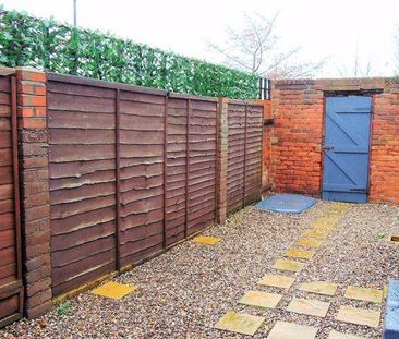2 bedroom property to rent - Photo 3