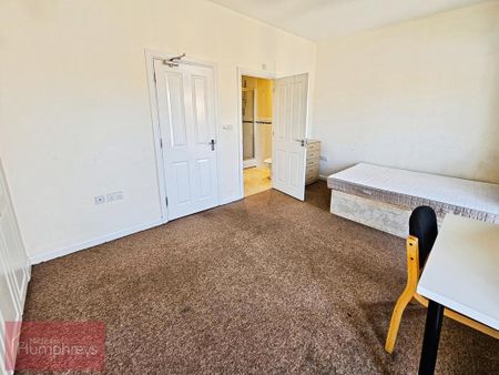 1 bedroom in a house share to rent - Photo 4
