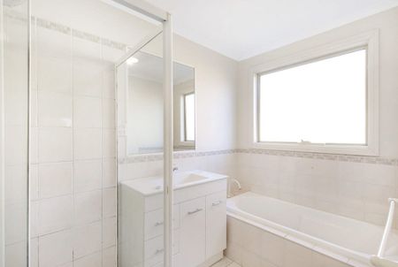 21 Ironbark Drive, Bundoora - Photo 5