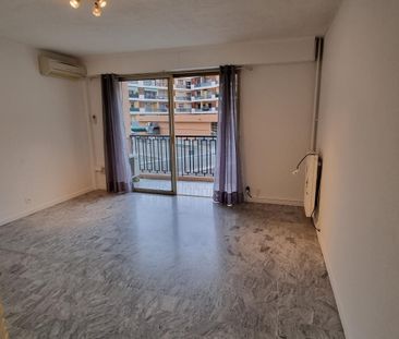 Location Appartement 1 pièce 24m² VENCE 06140 - Photo 1