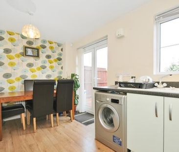 3 bedroom end of terrace house to rent - Photo 6