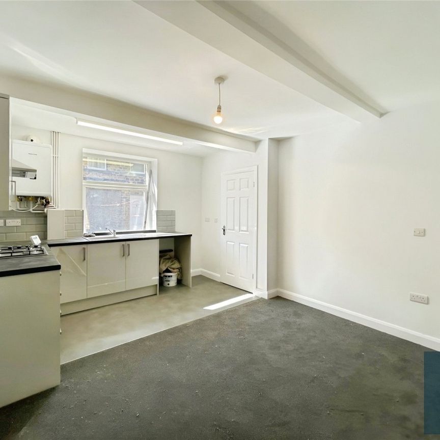 Baker Street, Oakes, Huddersfield, HD3 - Photo 1