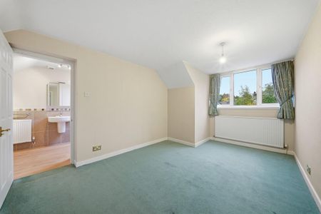 4 bedroom detached house to rent - Photo 5