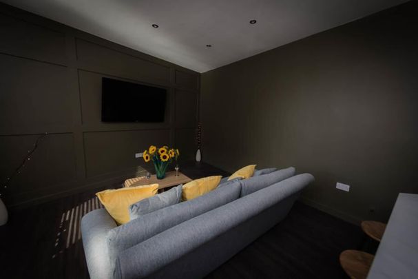 Meadow View, Hyde Park - Photo 1