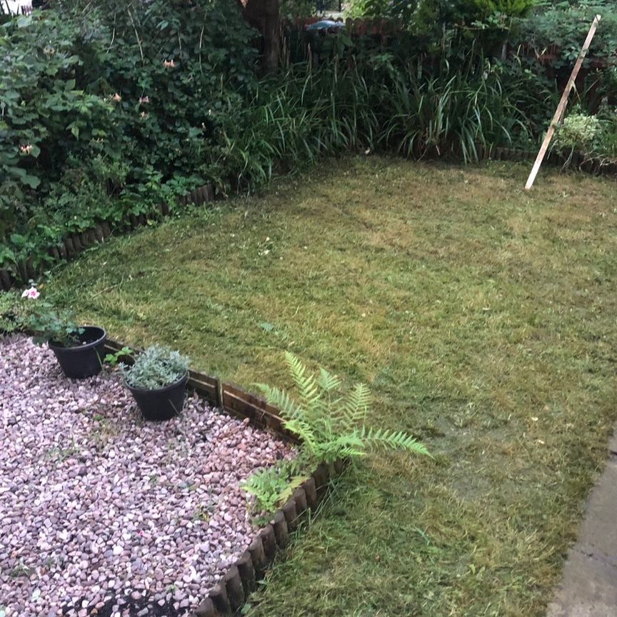 Room in a Shared House, Newcastle Street, M15 - Photo 1