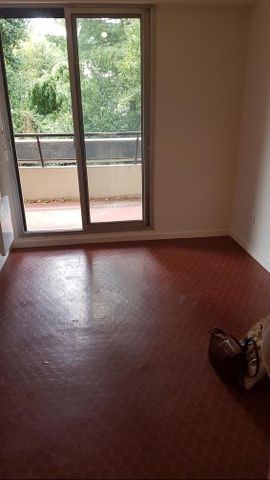 Location Appartement 2 pièces 44m² CLERMONT FERRAND 63000 - Photo 3