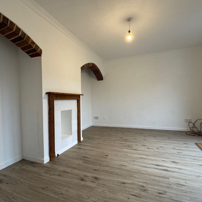 Hazelwood Avenue - Photo 1