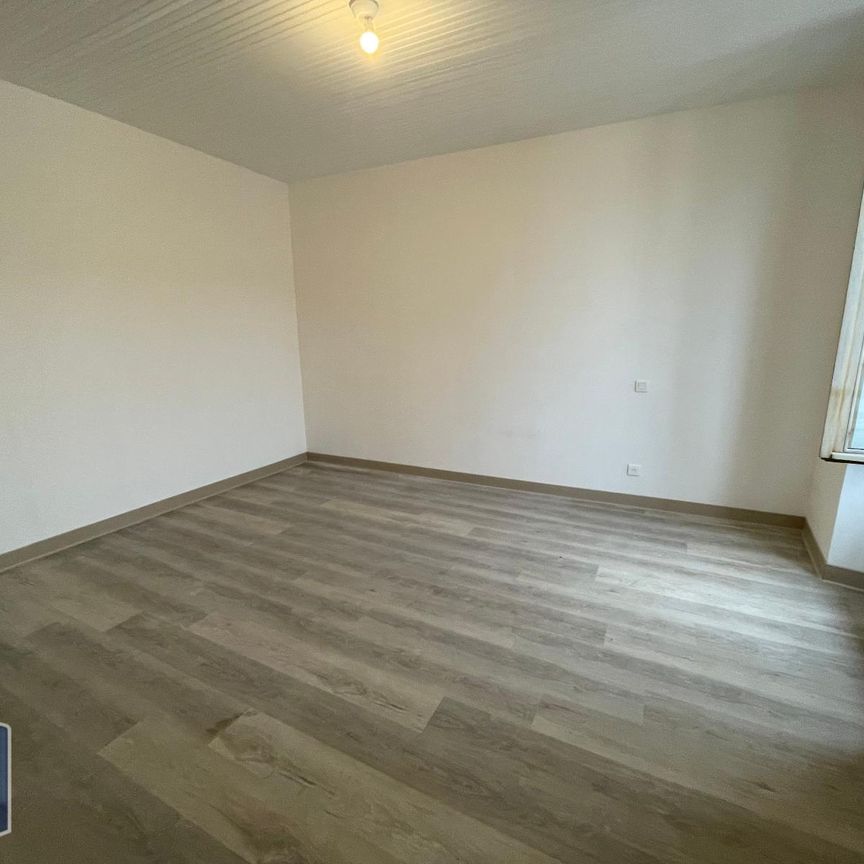 Location Appartement 4 pièces 96m² NIMES 30000 - Photo 1