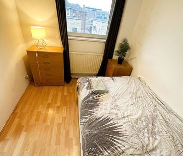 Room in a Shared Flat, Hanbury Street, E1 - Photo 4