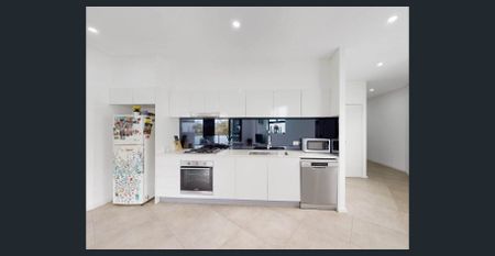 Modern & Private 2-Bedroom Apartment - Photo 5