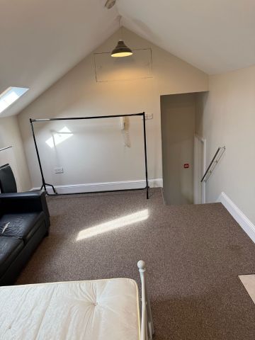 Studio Flat, Fulham Palace Road, W6 - Photo 5