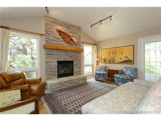 Private Lake Country House with Views - Photo 1