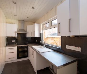 10 Cuan Parade, Belfast, BT13 3FE - Photo 2