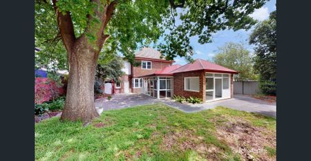 Four Bedroom Family Home - Photo 5