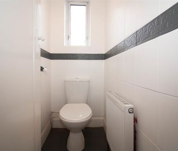 3 Bedroom House - Semi-Detached - Photo 4