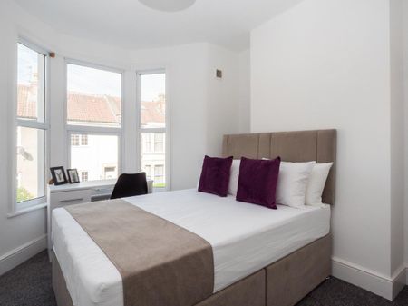 Tyndale Avenue Arc, Fishponds - Photo 2