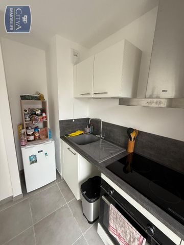 Location Appartement 2 pièces 44m² VILLEFRANCHE SUR SAONE 69400 - Photo 3