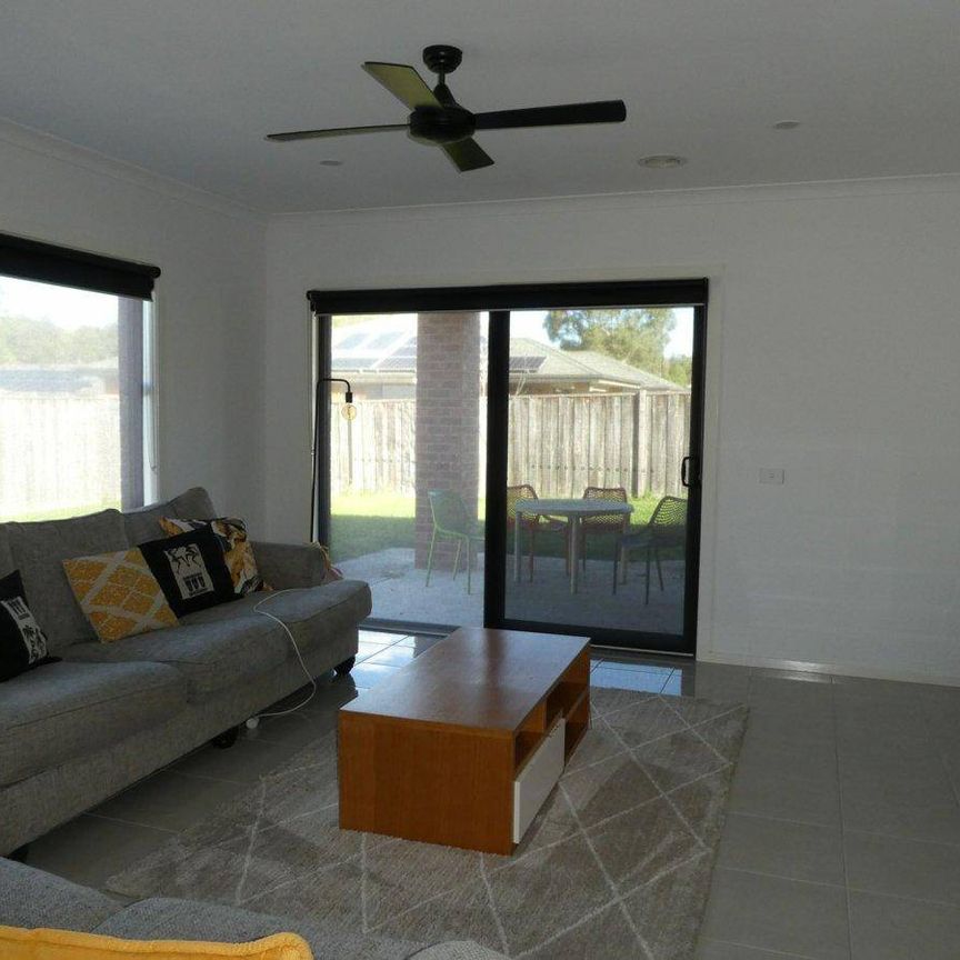 EXECUTIVE HOME IN BAIRNSDALE - Photo 1