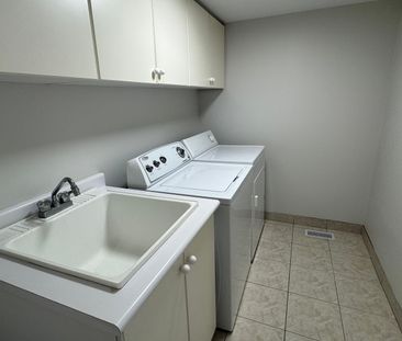 For Lease - 520 Novo Star Drive Unit# 24, Mississauga, Ontario - Photo 4