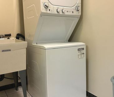 For Lease - 1112 Hawthorne Court Unit# Bsmt, Mississauga, Ontario - Photo 2