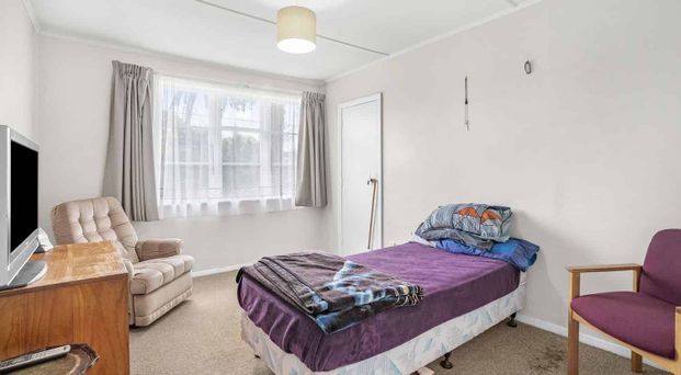 Charming 2 - Bedroom with Home Office - Photo 1