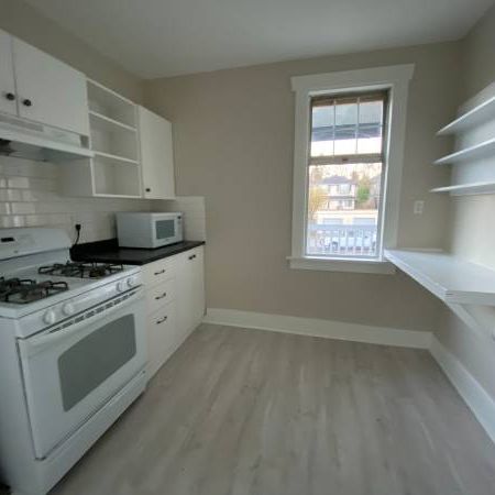 3 Bd 1 Bath - Apartment for Rent - Close to UBC - Photo 3