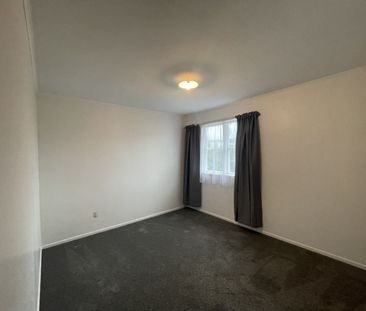 Fully Renovated 2 Beddy - Photo 4